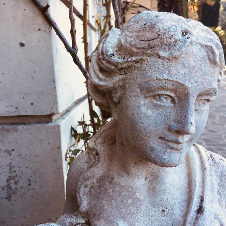 ヴィラ ヴァレンナ エクステリア 写真
